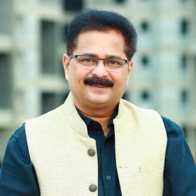 अभिनेते शरद पोंक्षे आणि आदेश बांदेकर यांच्यातील ‘सोशल मीडिया वॉर ...